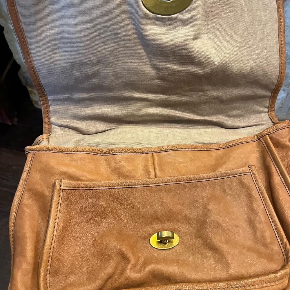 Authentic Fossil Genuine Soft Pebbled Leather Cro… - image 4